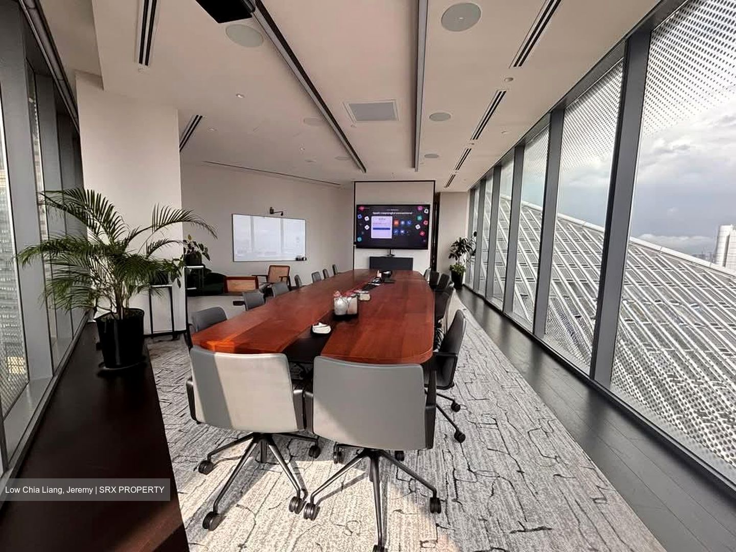 One Raffles Place (D1), Office #575688341